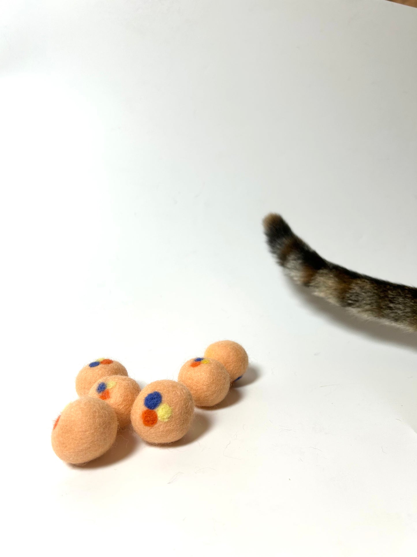 "Small Candy" Safe Felt Cat Toy Balls