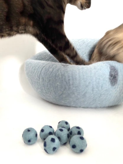 "Fallen Blue Balls" Safe Felt Cat Toy Balls