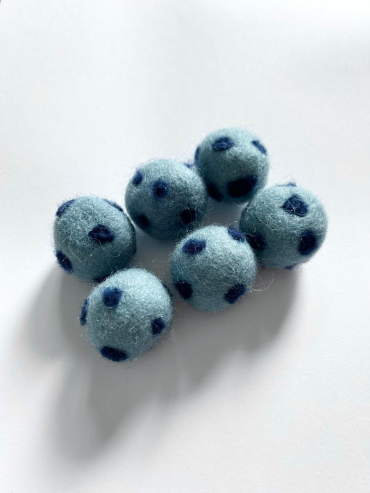 "Fallen Blue Balls" Safe Felt Cat Toy Balls