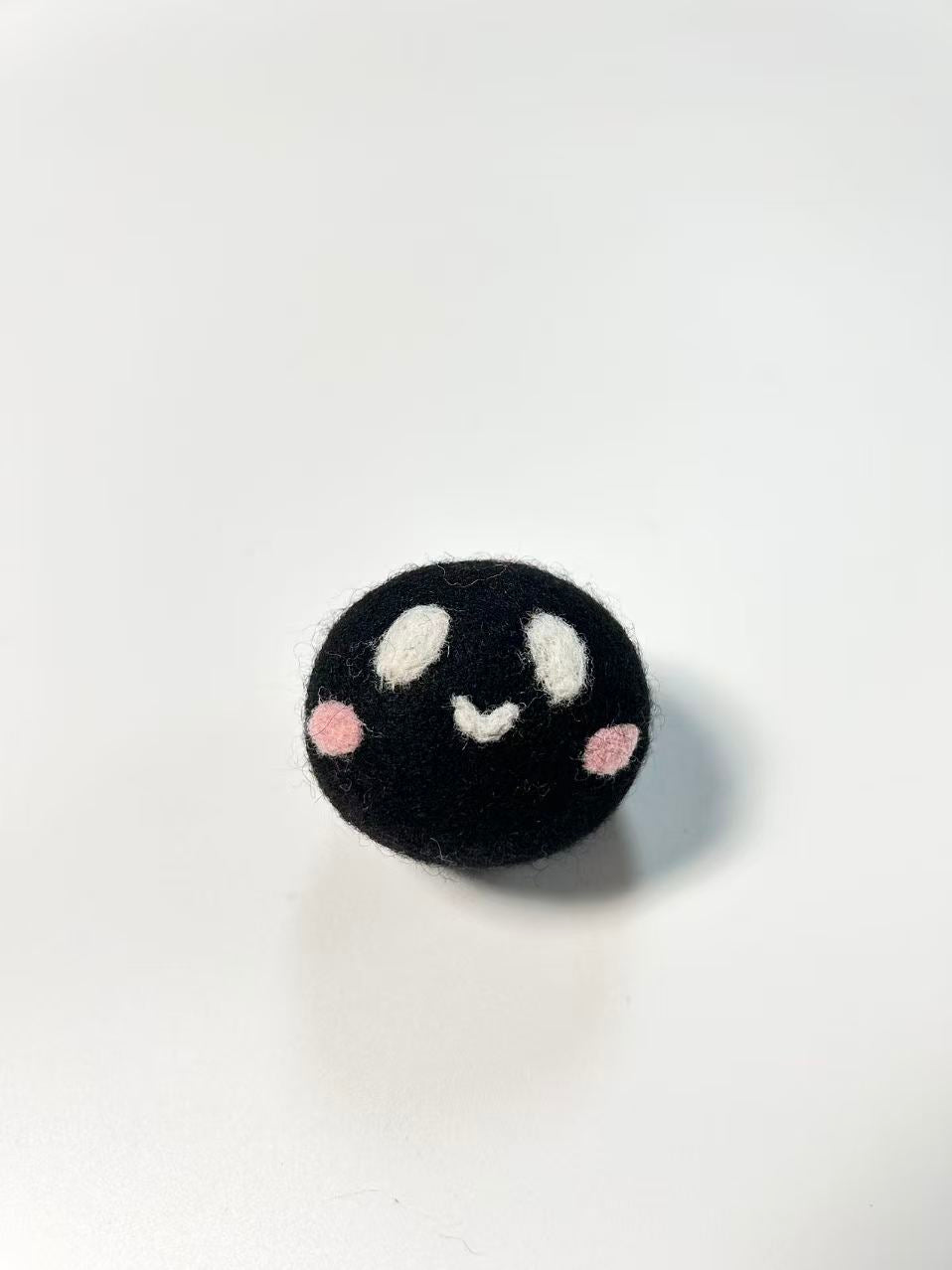“Corner Monster” Felt Cat Toy Balls