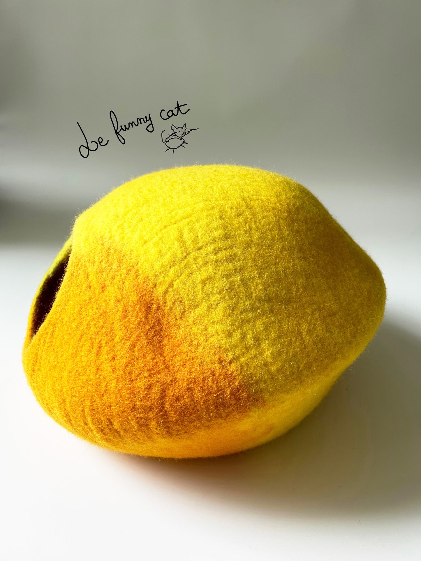 "Amalfi Lemon" Felt Cat Cave