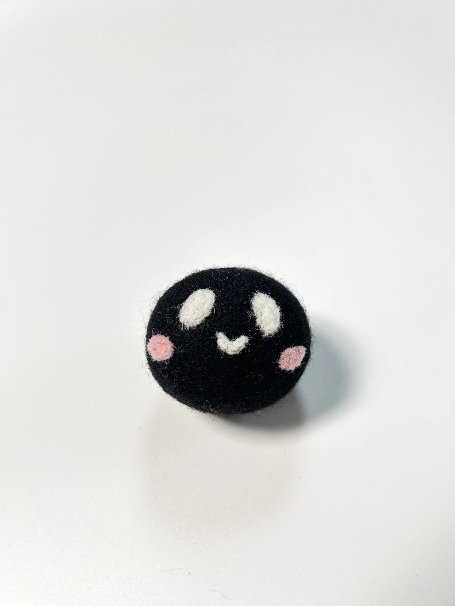 Available color options for Corner Monster felt cat toy balls