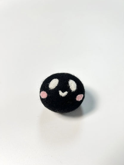 Available color options for Corner Monster felt cat toy balls