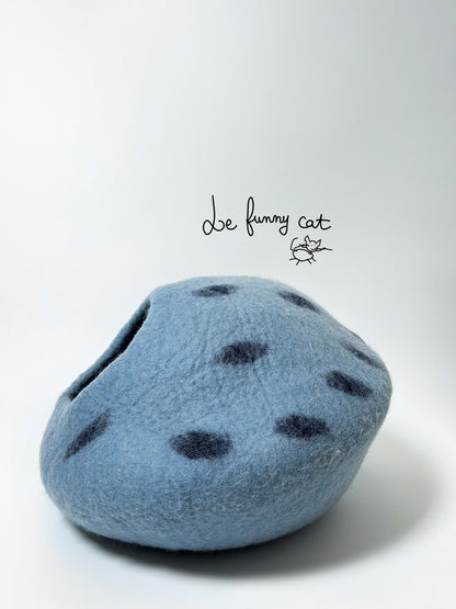 Side profile of the Mysterious Blue Crystal felt cat cave